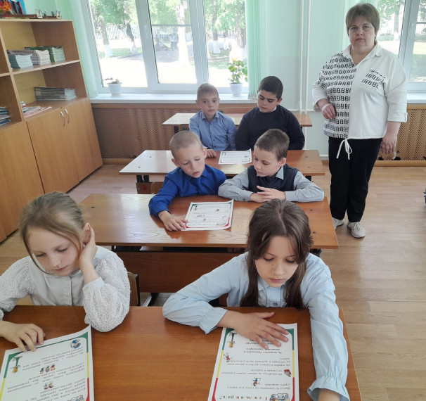 Своя игра «Безопасные летние каникулы».